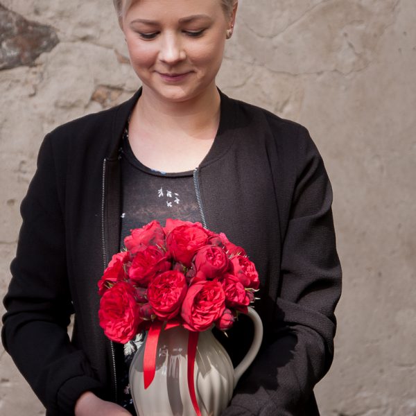 Nuotakos puokstes bridal bouquet raudona bijunine roze red piano pompon wedding geles ir manufaktura