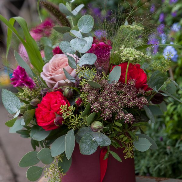 gėlių dėžutė bouquet puokštė flowers box gėlės vilniuje skintos