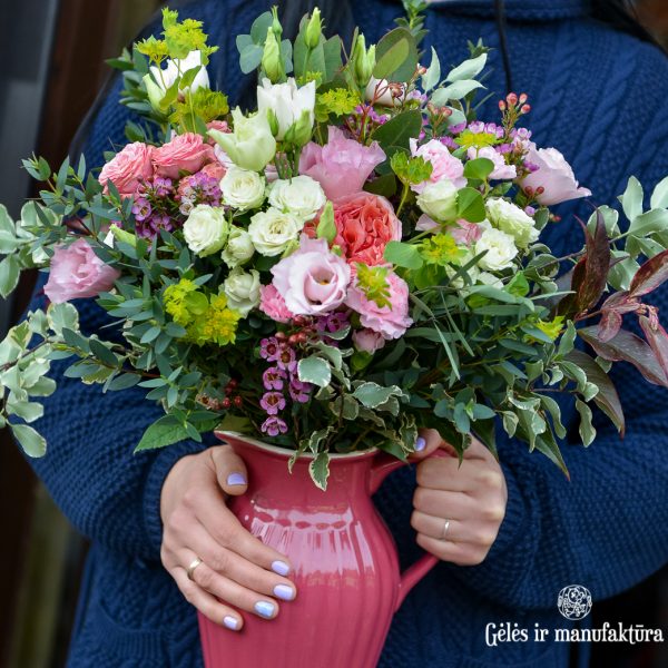 bouquet flowers puokštė spring pink gėlės ir manufaktūra