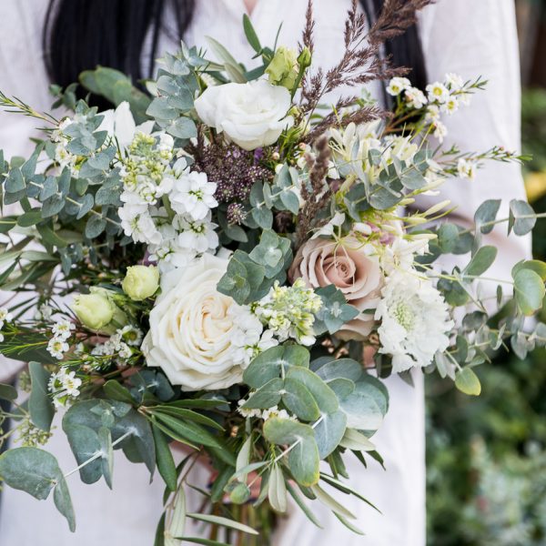 alyvmedis eukaliptas nuotakos puokštė bridal bouquet boho romantic gėlės ir manufaktūra