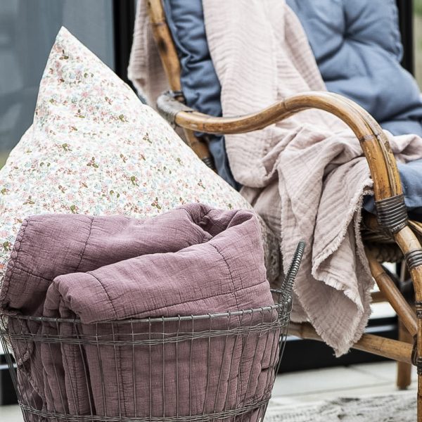 cushion malva vintage velvet velour quilt lovatiese dygsniuota gėlės ir manufaktūra iblaursen 6230-52