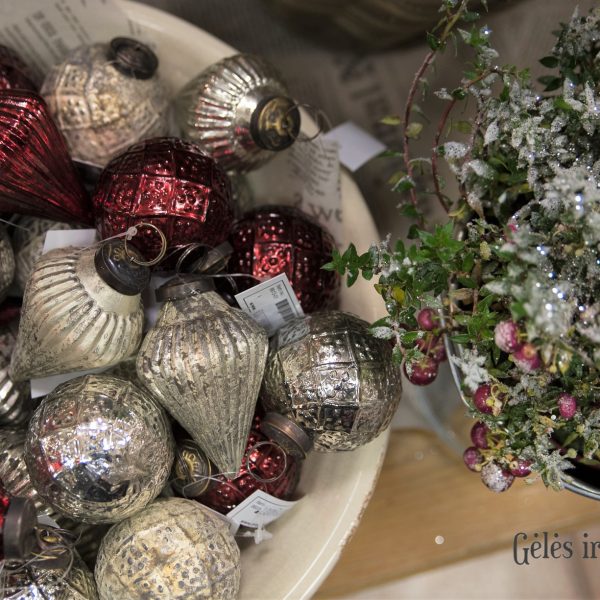 christmas tree ornaments silver sidabriniai raudoni zali eglutės žaisliukai kalėdos gėlės ir manufaktūra iblaursen