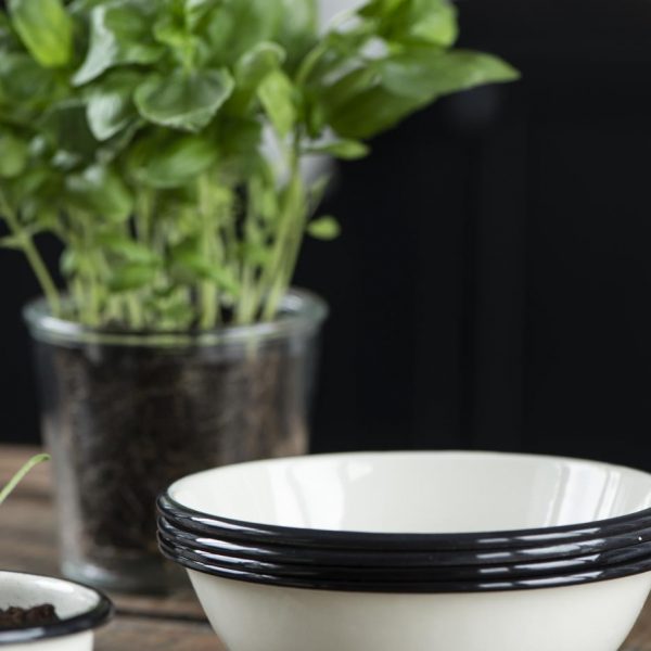 bowl enamel butter cream emalė dubenėlis ąsotis pitcher kitchen gėlės ir manufaktūra iblaursen