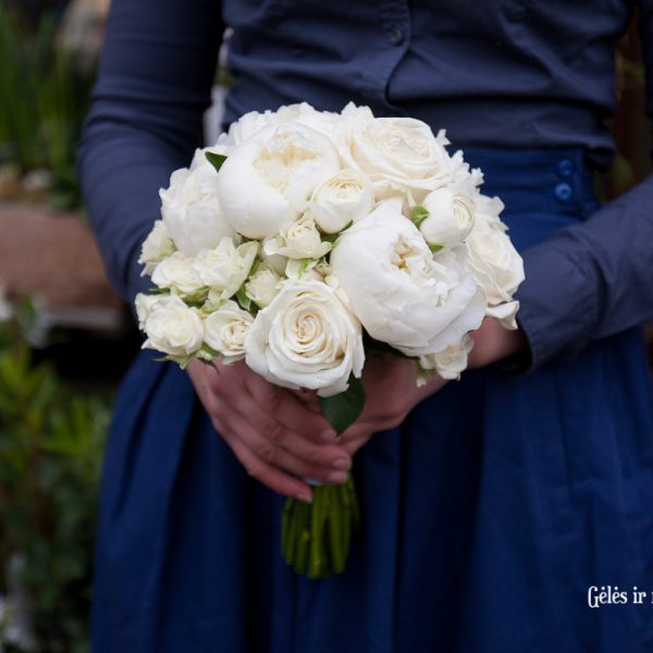 bijūnai nuotakos puokštė peony paeonia Gėlės ir manufaktūra wedding bouquet bijūnų peonies