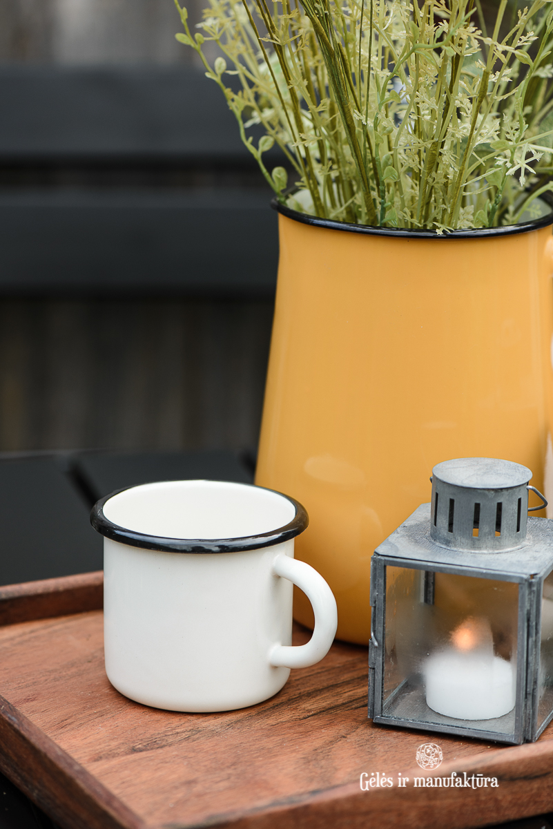 enamel mug pitcher cup puodelis geltoni geltonas emaliuotas emalė ąsotis indai emaliuoti gėlės ir manufaktūra
