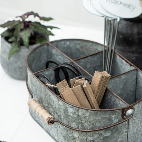 metalinis krepšys dėžė su skyreliais basket metal 6 rooms su rankena wooden handle gėlės ir manufaktūra iblaursen 5639-18