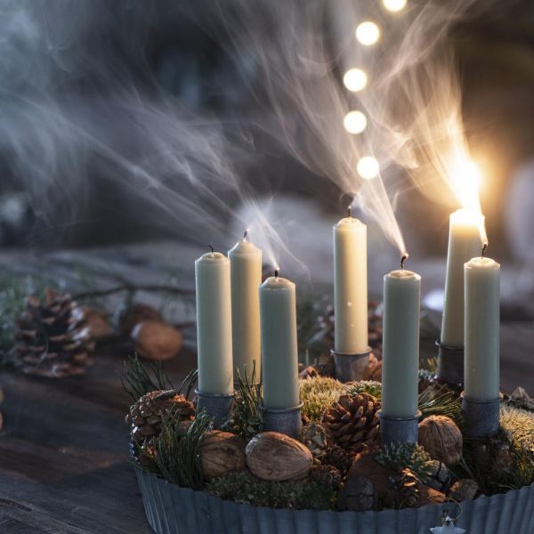 christmas apvalus padėklas forma indas skardinis skardos pilkas candleholder žvakidė laikiklis smeigtukas baltas žvakelė kaledos kalėdinis gėlės ir manufaktūra iblaursen 57099-18