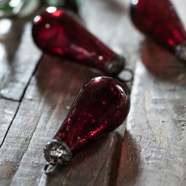 stiklinis stiklo Christmas ornament pebbled glass drop lašas raudonas red kalėdinis eglutės žaisliukas burbulas kalėdos Gėlės ir manufaktūra 8648-57 iblaursen rhododendron