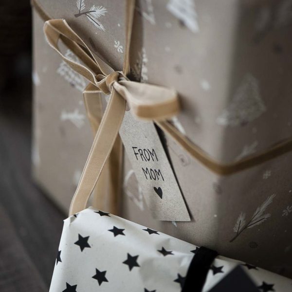 christmas gifts wrapping paper stars popierius dovanų pakavimas kalėdos kalėdinė virvutė gėlės ir manufaktūra