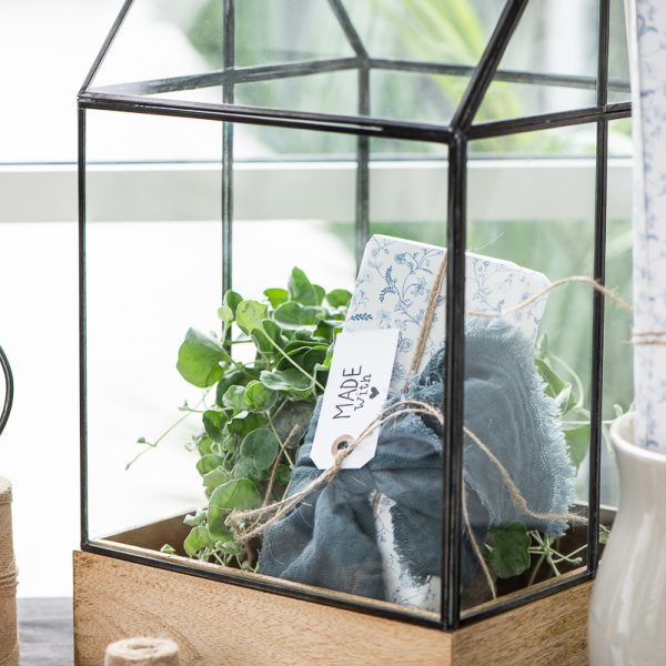 greenhouse stiklinis šiltnamis garden house gėlės ir manufaktūra iblaursen 0864-25 glass wooden