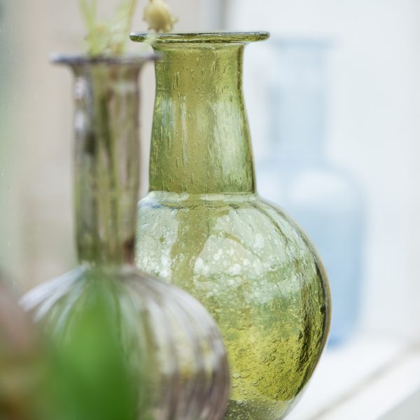 vase vaza glass vazelė stiklas mini su grioveliais unique spalvota stiklinė colors gėlės ir manufaktūra green žalia iblaursen 8559-99