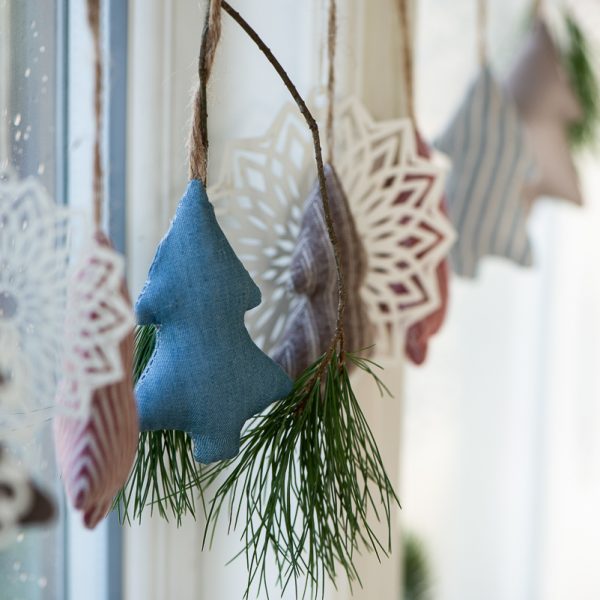 snaigės christmas ornaments paper flower kalėdos kalėdinė popierinė kalėdų dekoras gėlės ir manufaktūra iblaursen 92032