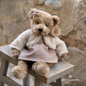 meškiai meškiukai meškinas meškutė prancūziškas meškutis pliušinis žaislas vaikams gėlės ir manufaktūra louise mansen teddy bear