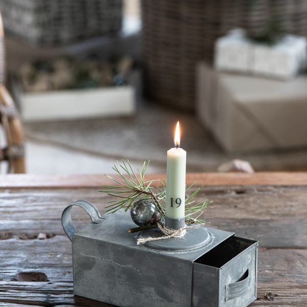 candle holder box zinc dinner žvakių dėžutė žvakidė cinkuota pilka vintage gėlės ir manufaktūra iblaursen 57014-18