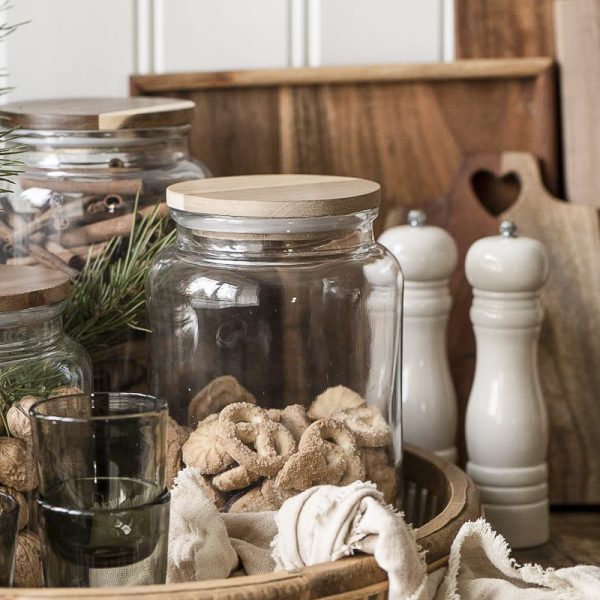 malūnėlis medinis baltas pipirams druskai virtuvė virtuvinis mill gėlės ir manufaktūra iblaursen 1740-01