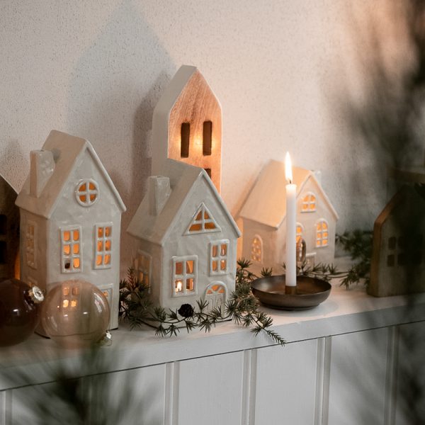 candle holder house white tealight namukas namelis kalėdos christmas žvakidėlė keramikinė gėlės ir manufaktūra