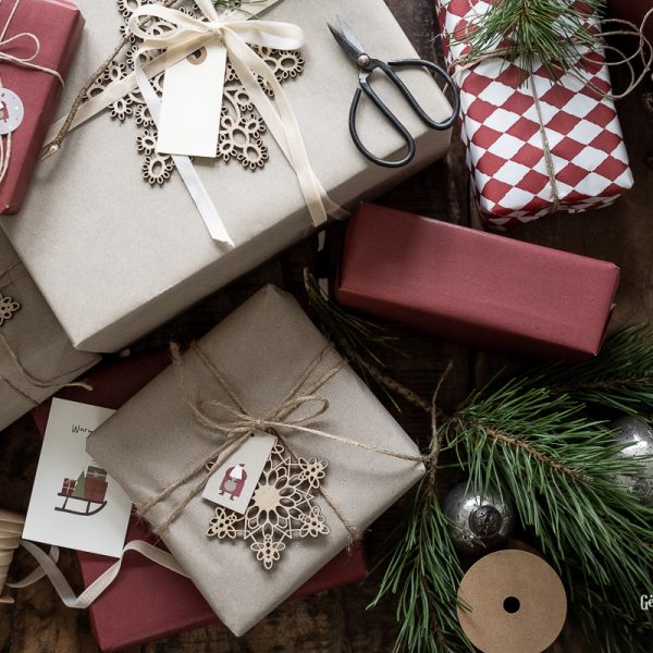 atvirukas christmas card kalėdinis dovana gėlės ir manufaktūra popierius paper wrapping