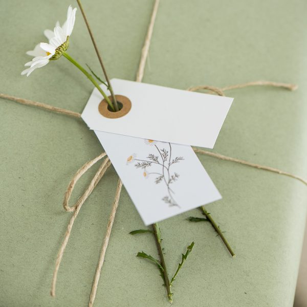 dovanų pakavimo popierius perdirbtas ekologiškas gėlės ir manufaktūra gift wrapping paper iblaursen