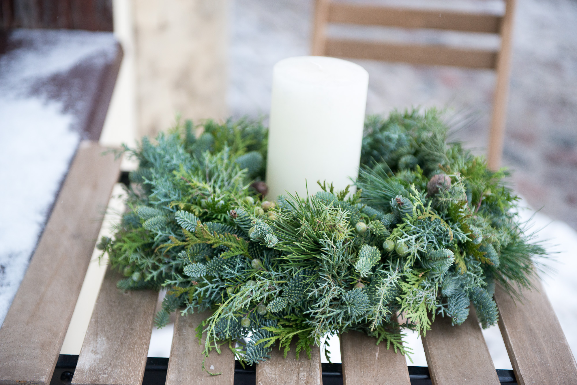 vainikas kalėdinis natūralus žieminis žiema kadagio kėnio kalėdinis dekoras kalėdos christmas gėlės ir manufaktūra