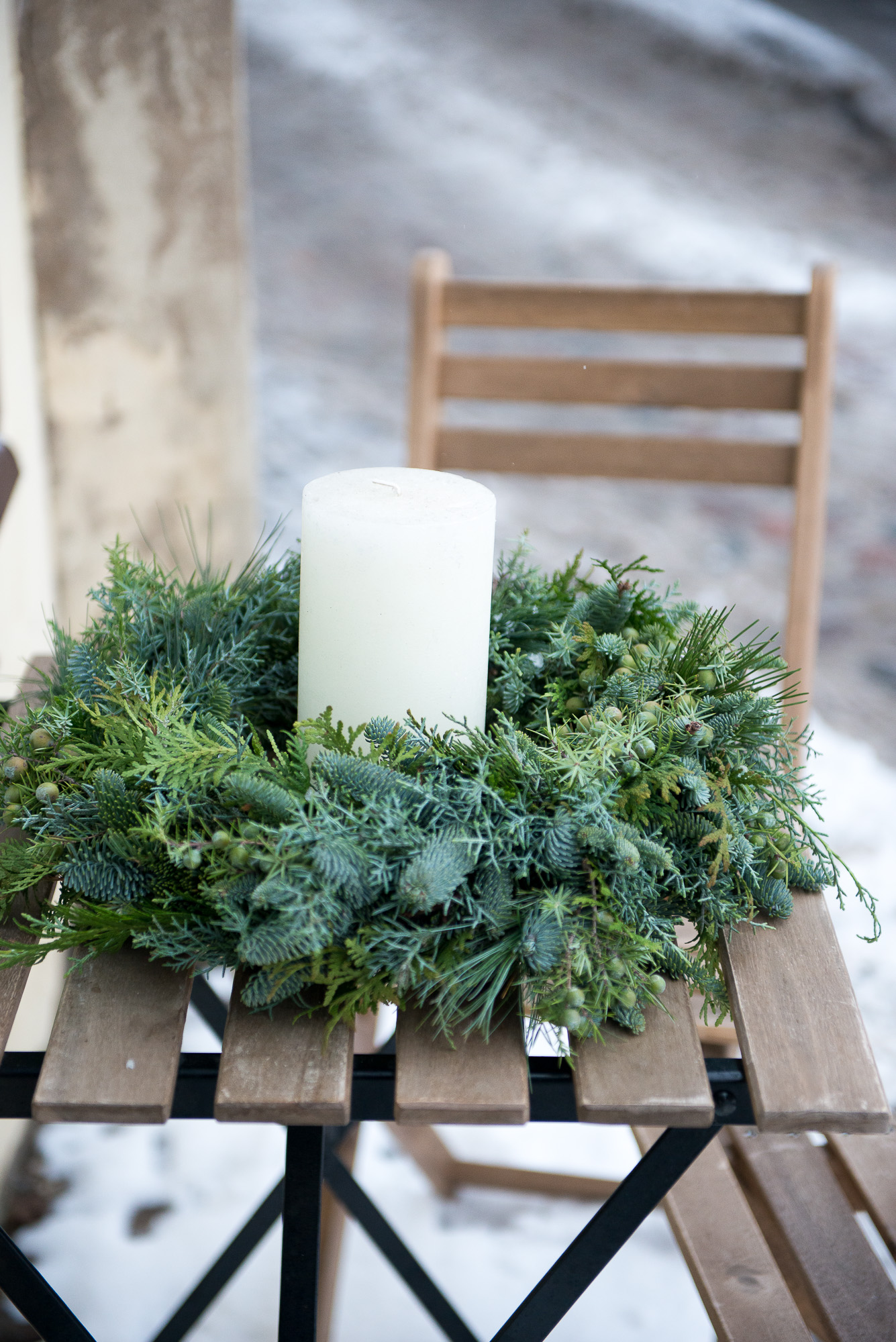 vainikas kalėdinis natūralus žieminis žiema kadagio kėnio kalėdinis dekoras kalėdos christmas gėlės ir manufaktūra
