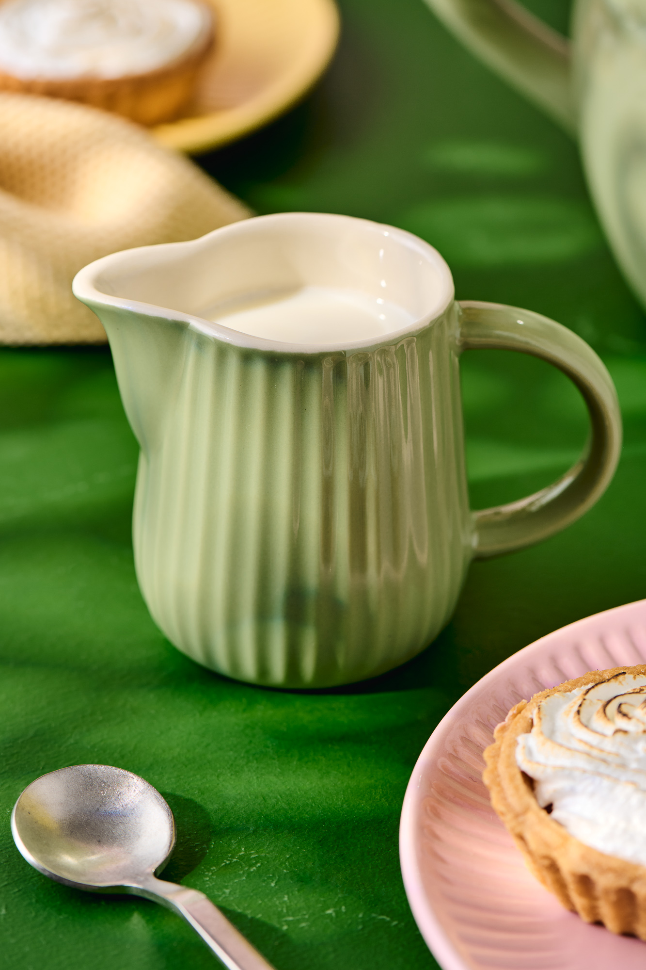 ąsotėlis pienui grietinėlei keramikinis indelis jug pitcher ceramic mynte gėlės ir manufaktūra