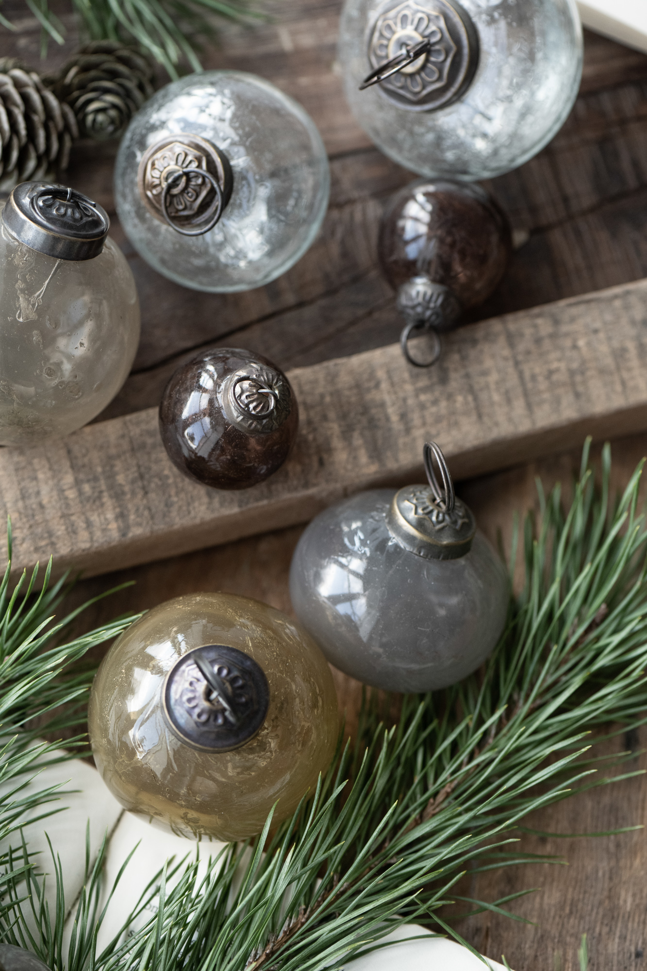 Christmas ornament pebbled glass eglutės žaisliukas burbulas stiklinis svogūno formos stillenat kalėdos kalėdinis christmas kalėdų gėlės ir manufaktūra ib laursen onion